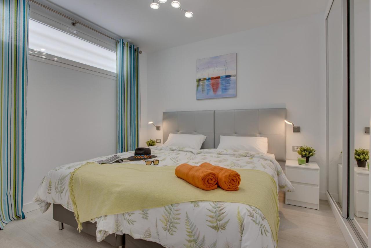 Modern Apartments Los Cristianos Center Luaran gambar